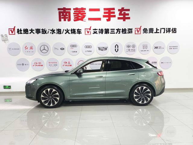 Certificated Pre-Owned Wenjie M5 2022 Extended-Range Four-Wheel Drive Performance Edition -u22037765