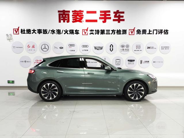 Certificated Pre-Owned Wenjie M5 2022 Extended-Range Four-Wheel Drive Performance Edition -u22037765