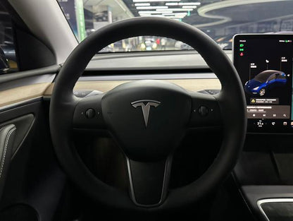 Pre-Owned Tesla Model Y 2021 Long Range All-Wheel Drive Version (3D3/3D7)