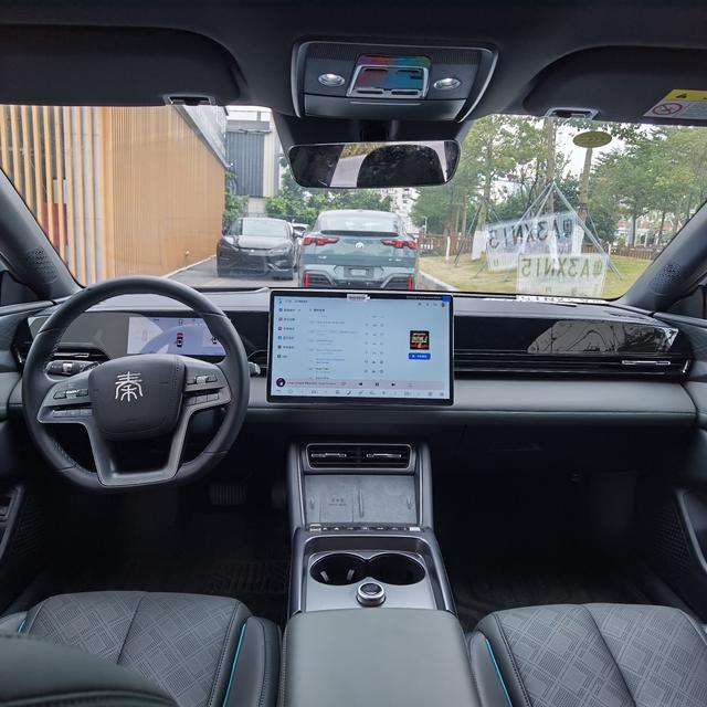 Pre-Owned BYD Qin L EV 2025 Model 545KM Excellence Version