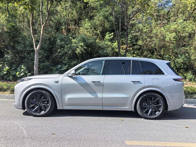 Certificated Pre-Owned Li Auto L8 2023 Pro Edition -u21610395