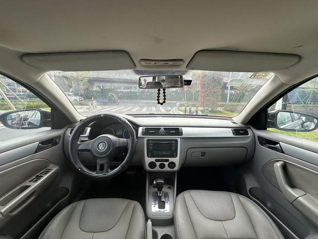 Certificated Pre-Owned FAW-Volkswagen Bora 2011 1.6L Automatic Comfort Edition - u22109377