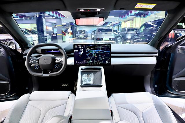 Certificated Pre-Owned XPENG P7 2025 Edition 750 Four-wheel Drive High-performance Ultra-u21882283