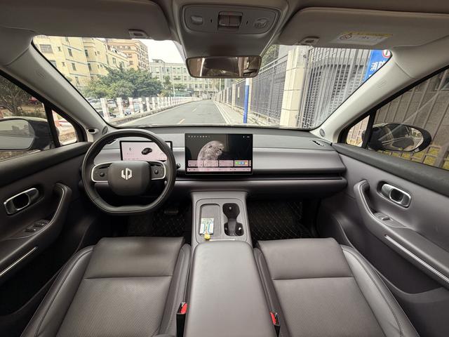 Certificated Pre-Owned Leapmotor C10 2024 Extended-Range 210 Lidar Edition -u21833775