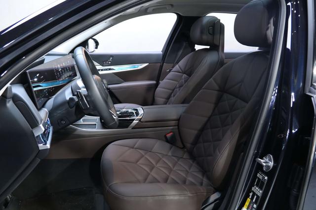 Pre-Owned BMW i7 2023 Model eDrive50L Leading Version M Sport Package