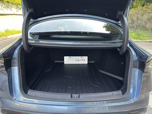 Certificated Pre-Owned BYD Seal 06DM 2024 DM-i 80KM Luxury Edition -u20742871