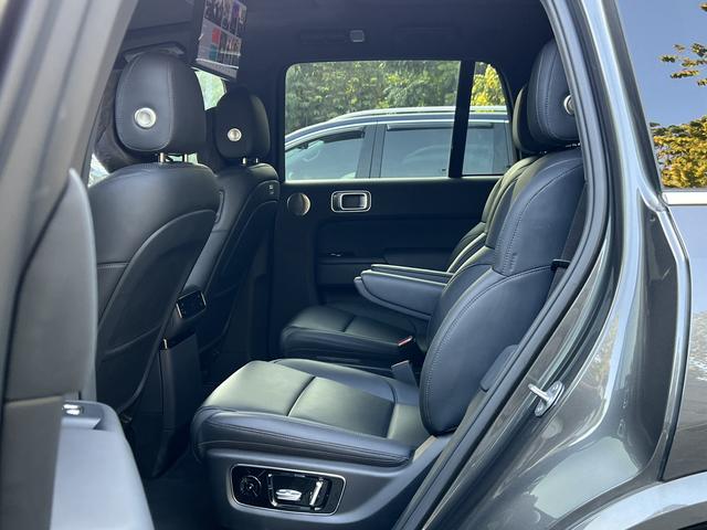 Certificated Pre-Owned Li Auto L8 2024 Ultra Edition -u22070464