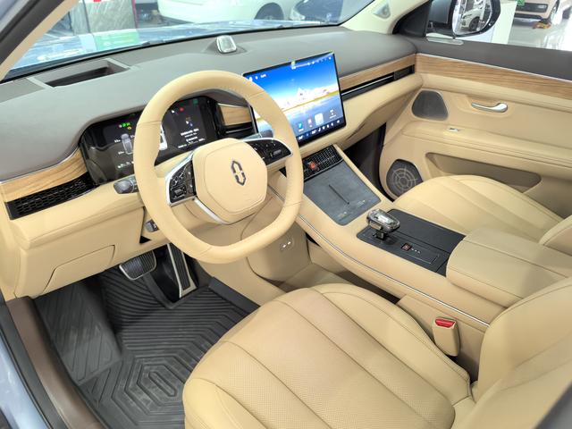 Pre-Owned Wenjie M7 2024 Plus 5-Seat Rear-Drive Edition