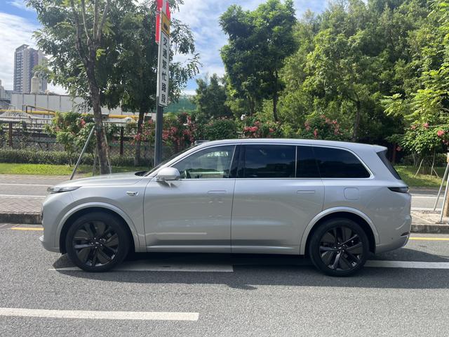 Pre - Owned 2022 Li L9 Max Edition