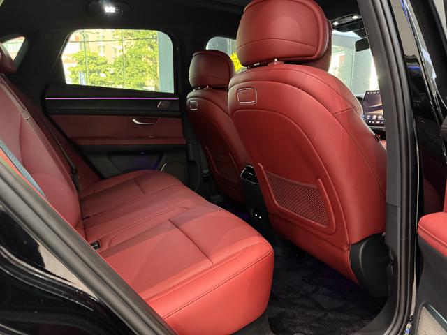 Certificated Pre-Owned Wenjie M5 Extended-Range Ultra Four-Wheel Drive 2025 Edition -u22099674