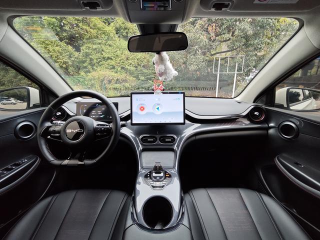 Pre-Owned BYD e2 2023 Luxury Model