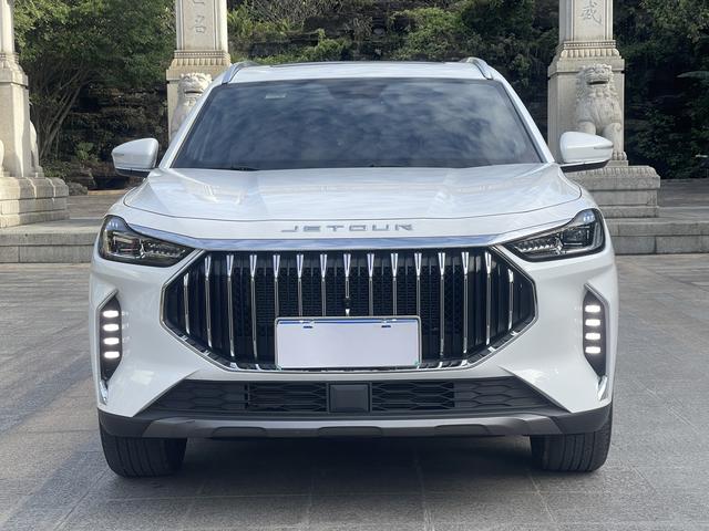 Certificated Pre-Owned Jetour X70 PLUS 2023 1.5T DCT Brave Plus 7-Seater - u21664719