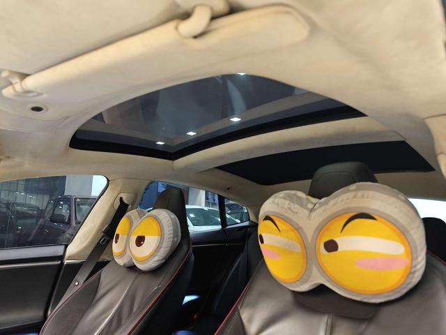 Tesla Model S 2014 Version P85