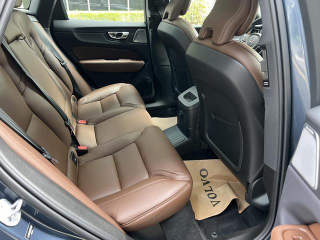 Certificated Pre-Owned Volvo XC60 PHEV 2025 T8 AWD Long-Range Inscription Luxury Edition -u21411144