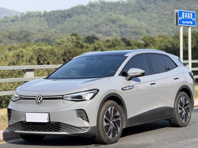 Certificated Pre-Owned ID.4 CROZZ 2024 ID. Pure Enjoyment Limited Edition