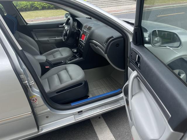 Certificated Pre-Owned Skoda Octavia 2010 2.0L Automatic Yijun Edition - u21335701