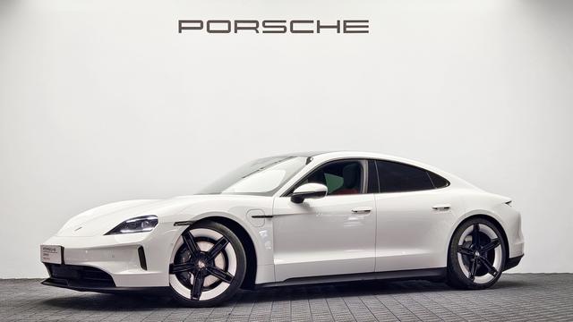 Pre-Owned Porsche Taycan 2025 Model