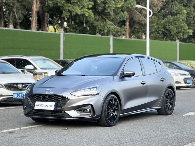 Certificated Pre-Owned Ford Focus 2019 Hatchback EcoBoost 180 Automatic ST Line - u22058856