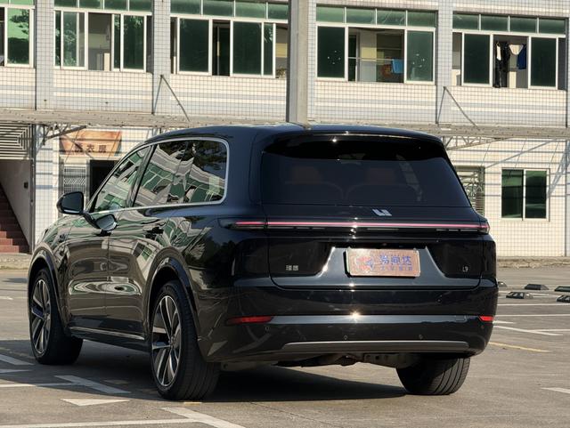 Pre - Owned 2022 Li L9 Max Edition