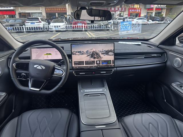 Certificated Pre-Owned BYD Fengyun A8L 2025 145km Standard Version -u22094727