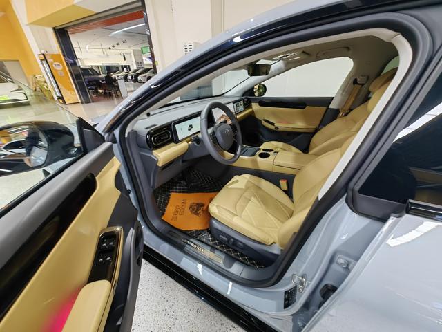 Pre-Owned Leapmotor C01 2024 Extended - Range 316 Premium Edition