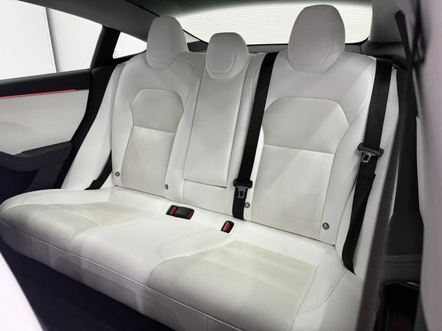 Pre-Owned Tesla Model 3 2023 Long-Range All-Wheel Drive Version